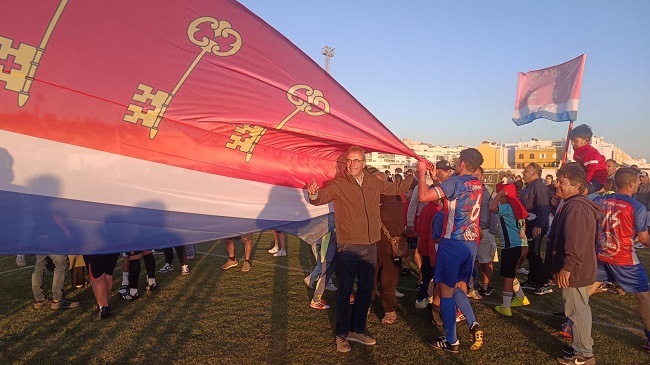 El fútbol tarifeño está de celebración. La U.D. Tarifa ya está en la Primera Andaluza Senior.