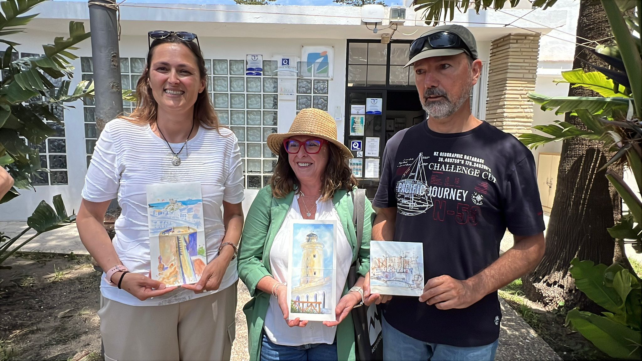 La propuesta impulsada por la Asociación Dibujantes de Campo de Gibraltar con la colaboración del Ayuntamiento de Tarifa ha vuelto a hacer de Tarifa un escenario al aire libre para la creatividad de los aficionados a la pintura.