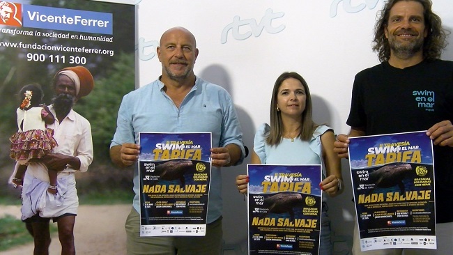 Regresan a Tarifa las “Brazadas Solidarias” por la Fundación Vicente Ferrer