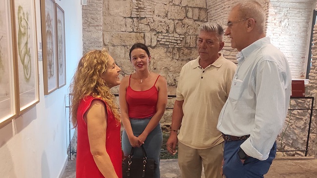 Símbolos es la muestra pictórica de Marta Zaragoza que ya está en el Castillo de Guzmán