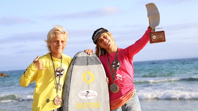Dos menores tarifeños destacan en el reciente Campeonato Mundial Juvenil de Wingfoil GWA 2025