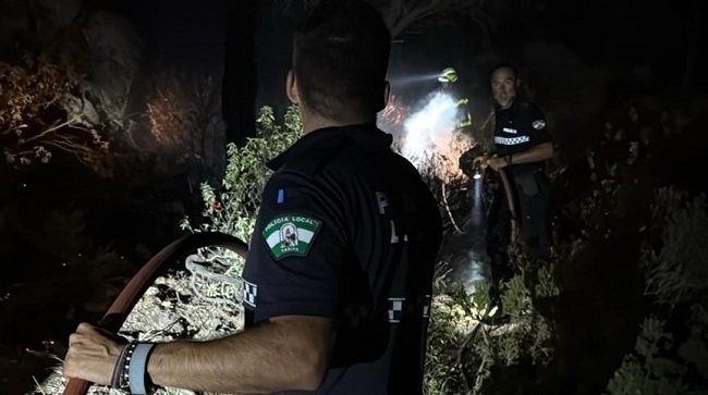 Ante el nuevo rebrote del incendio, informamos a la ciudadanía que todos los servicios de emergencia están activados