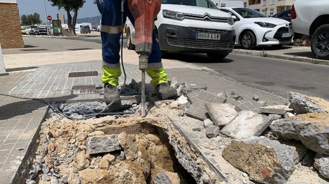 Tras la avería sufrida el día de ayer en la arteria general que sirve de suministro de agua a Tarifa