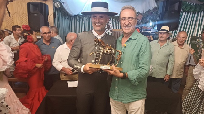 El paseo a caballo con premios para las distintas modalidades fue ayer martes otro de los referentes de la jornada en el recinto ferial