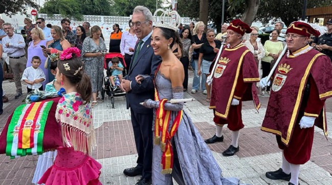 Un escenario que homenajea al patrimonio eclesiástico de Tarifa
