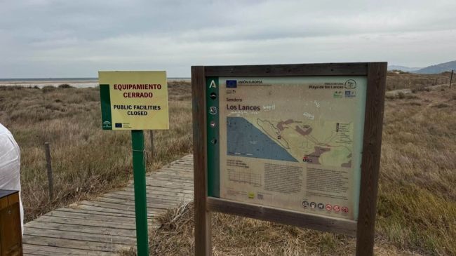 La Junta repondrá los tramos de la pasarela que se vieron afectados por el incendio en el Paraje Natural Playa de Los Lances